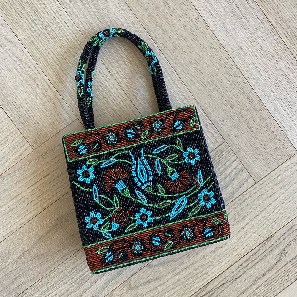 Hand Beaded Ipa-Nima bag.